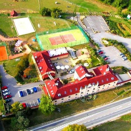 Hotel Allvet Drnovice (Vyskov) Exterior foto