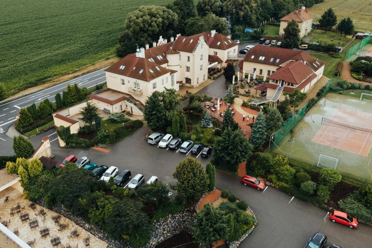 Hotel Allvet Drnovice (Vyskov) Exterior foto